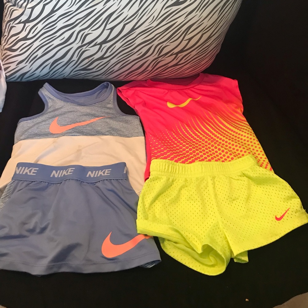 Toddler Girls Nike Sets outfits